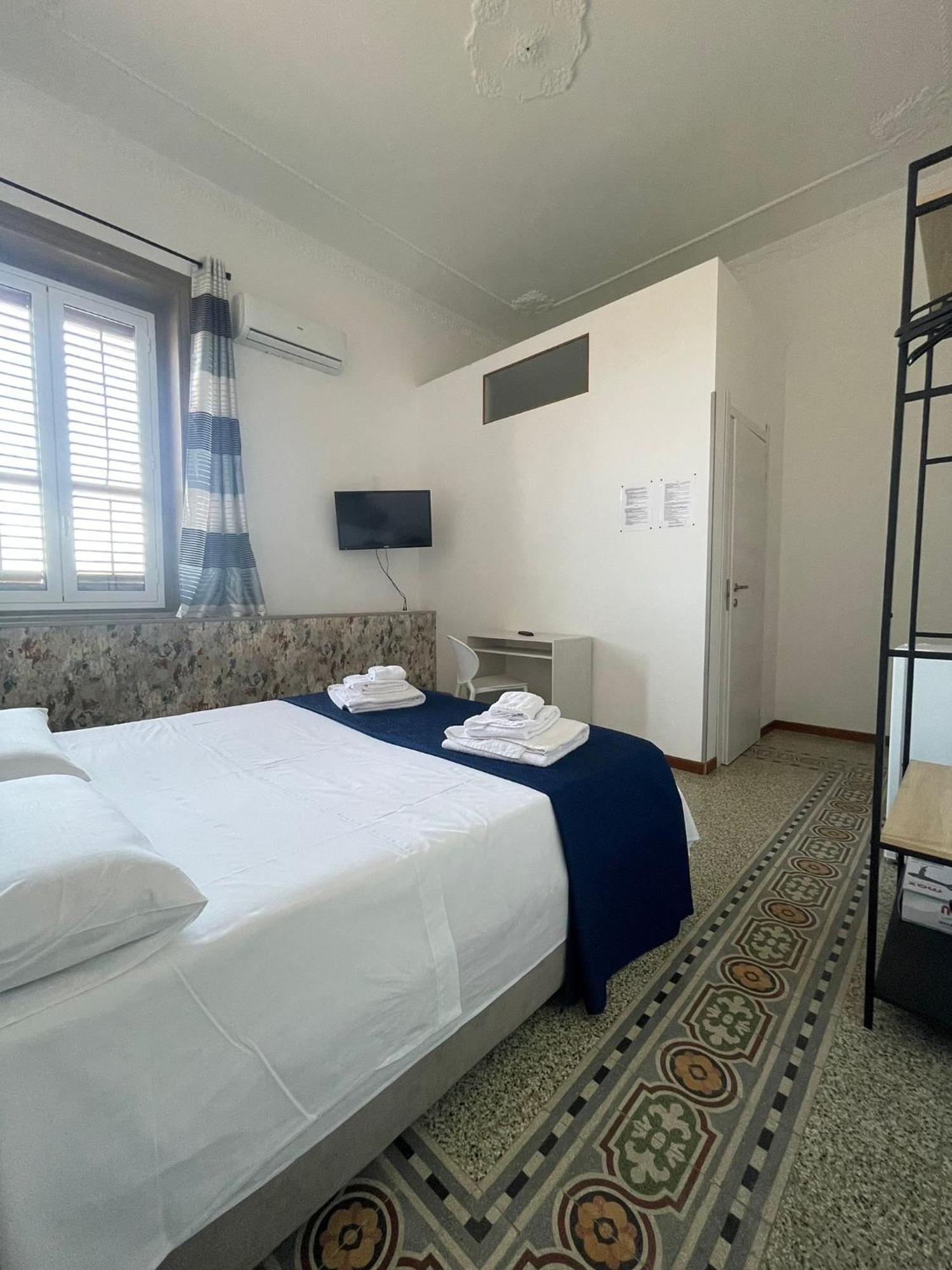 Guest House Bosco Palermo Bagian luar foto